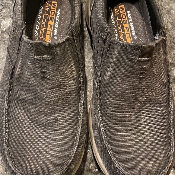 Skechers Men's Relaxed Fit Elected-Drigo Loafer - Picture 2 of 5